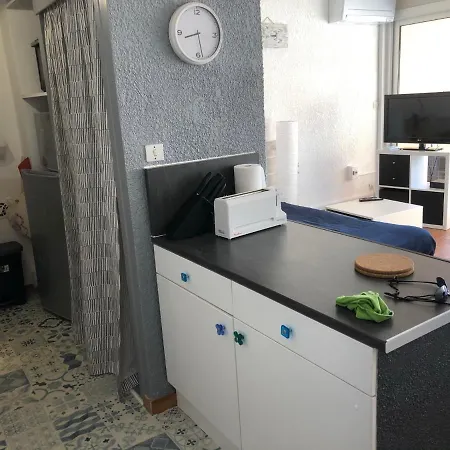 Le Mi-hauteur Apartment