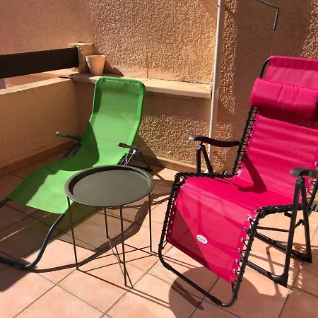 Le Mi-hauteur Apartment
